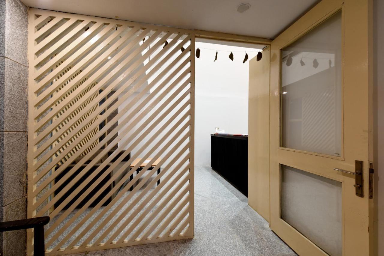 Hotel Saffron Gold New Delhi
