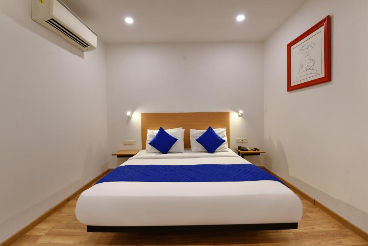 Saffron Gold Hotel New Delhi